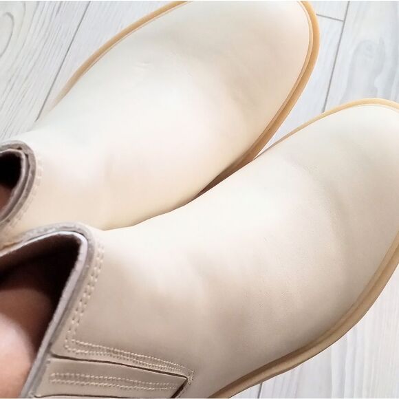 (A-4154) Caster H2O Booties Dolce Vita Boots Sz 9.5 - Picture 3 of 10